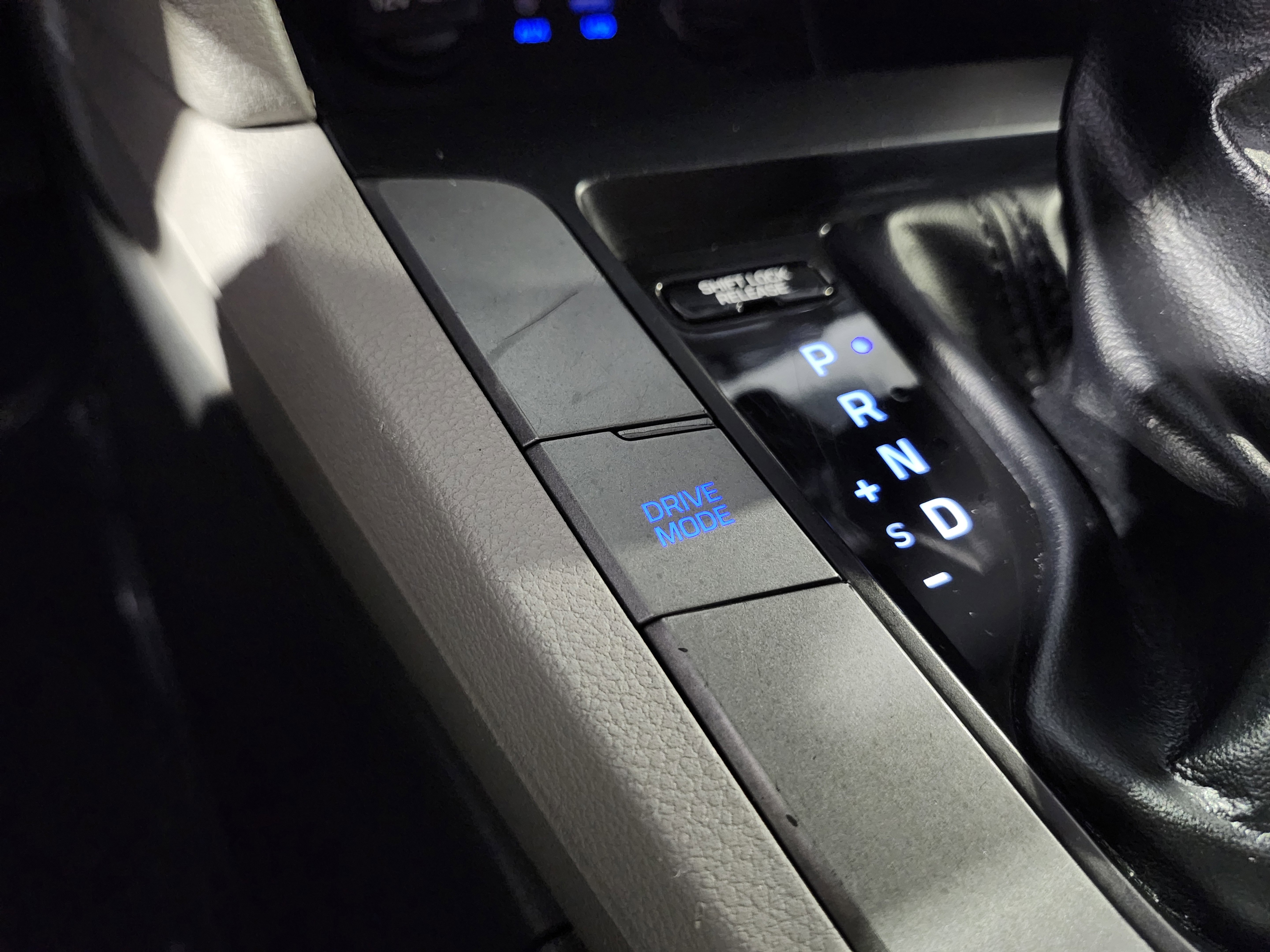 Used 2020 Hyundai Elantra SEL image 8