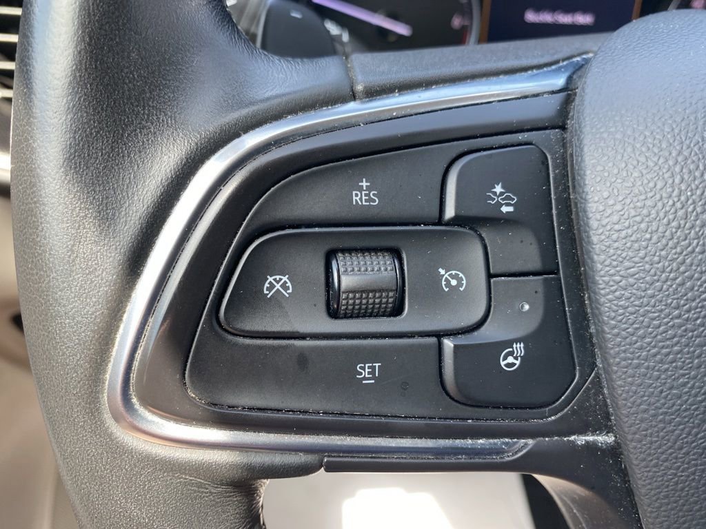 Used 2021 Buick Envision Essence w/ Technology Package I AWD/4WD image 29