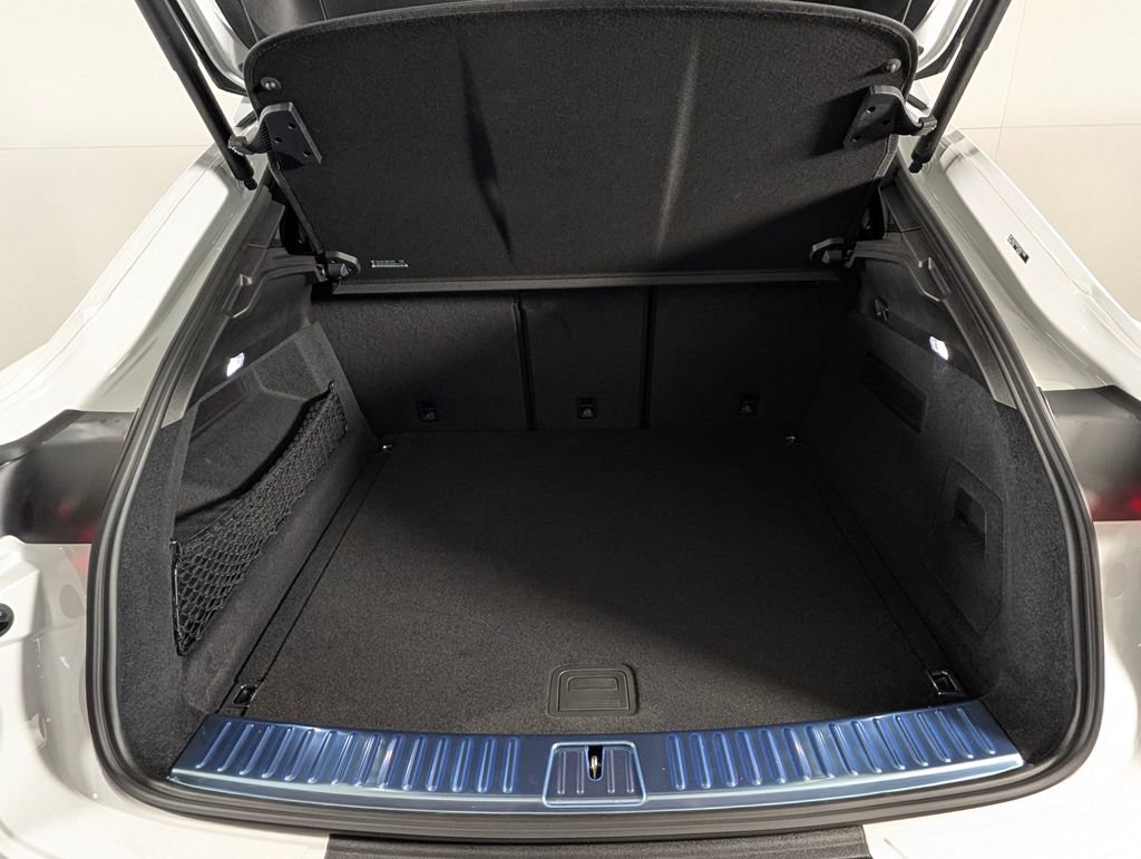 New 2026 Porsche Cayenne Coupe image 17