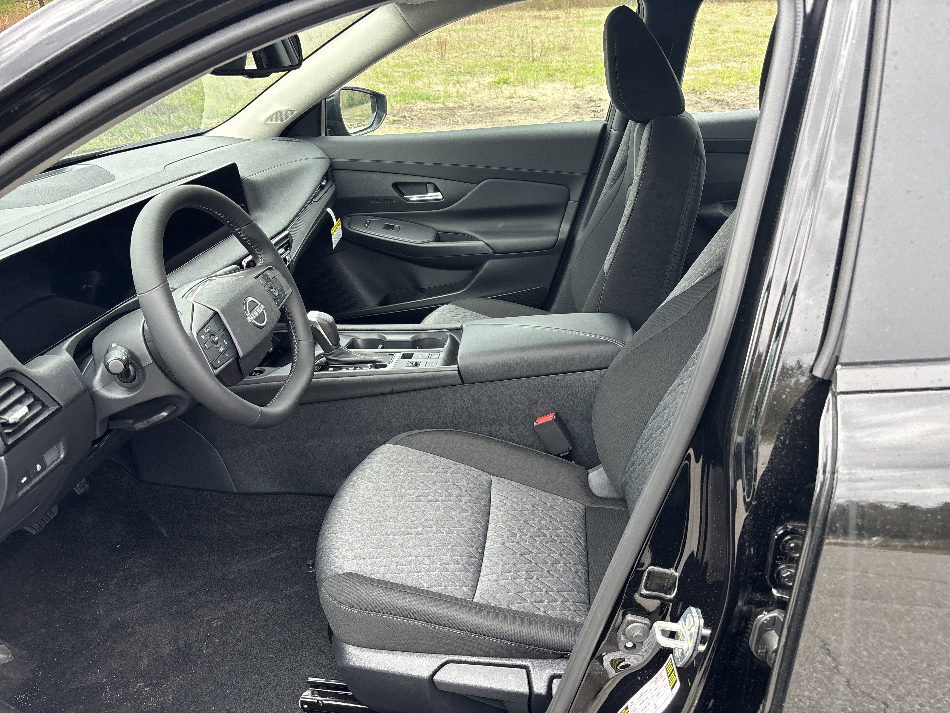 New 2026 Nissan Sentra SV w/ SV Convenience Package FWD image 4