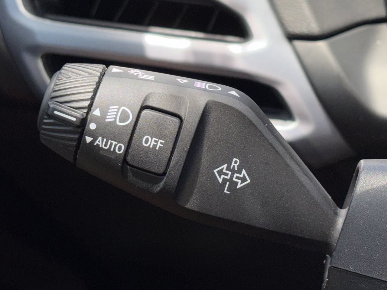 Used 2026 BMW 228i FWD image 7
