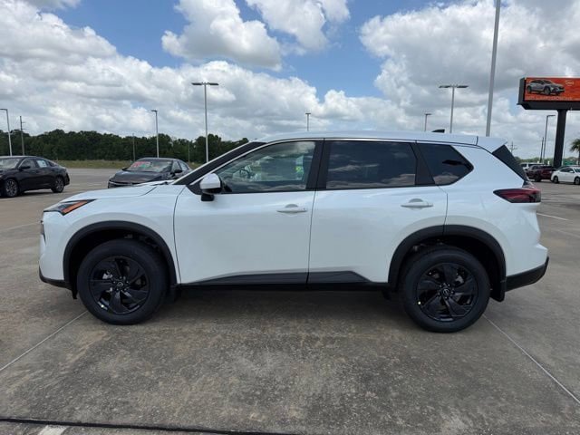 New 2026 Nissan Rogue SV FWD image 2