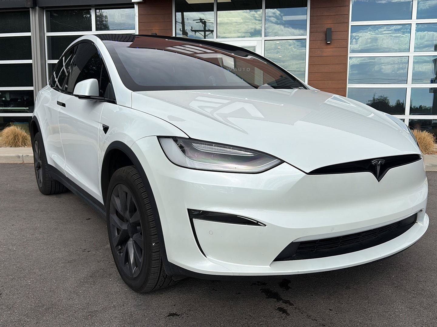 Used 2023 Tesla Model X Plaid AWD/4WD image 2