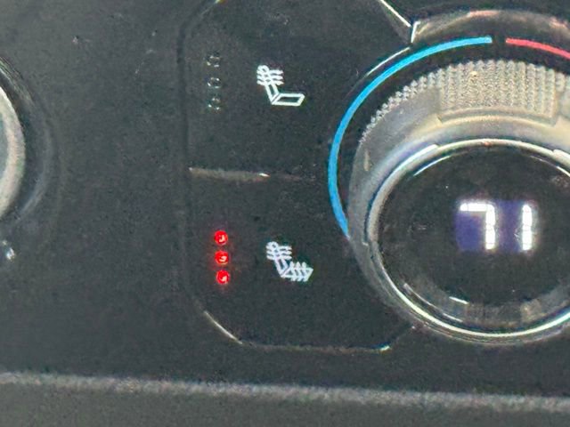 Used 2023 Chevrolet Silverado 1500 LT image 32