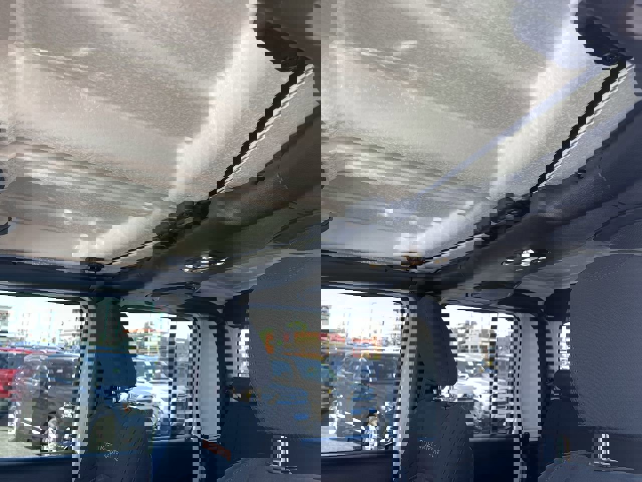 Used 2023 Jeep Gladiator Mojave w/ Cold Weather Group image 19