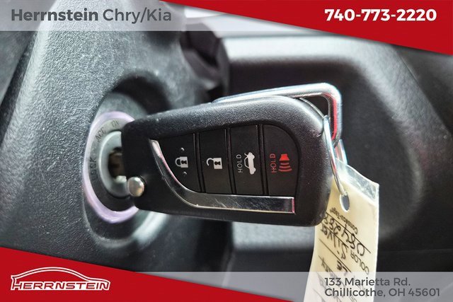 Used 2023 Toyota Camry LE image 19