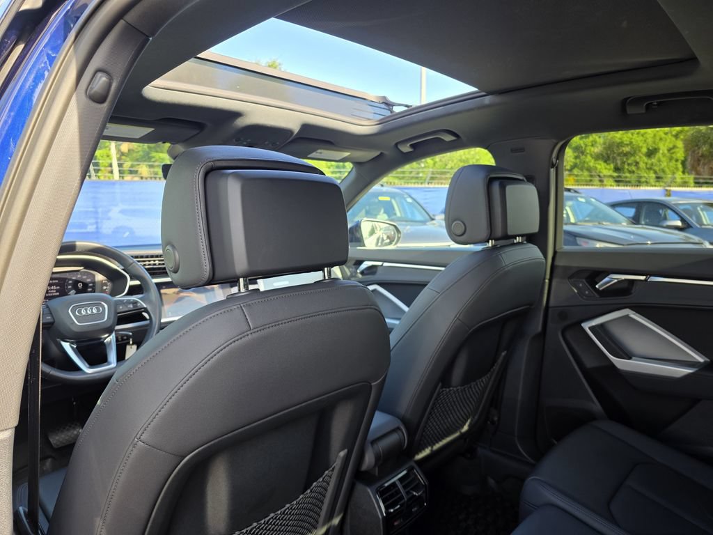 Used 2022 Audi Q3 2.0T Premium Plus AWD/4WD image 17