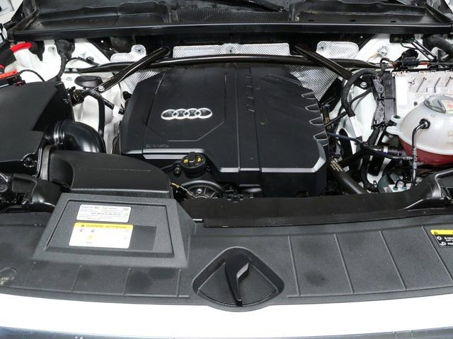 Used 2023 Audi Q5 2.0T Premium w/ Convenience Package AWD/4WD image 32