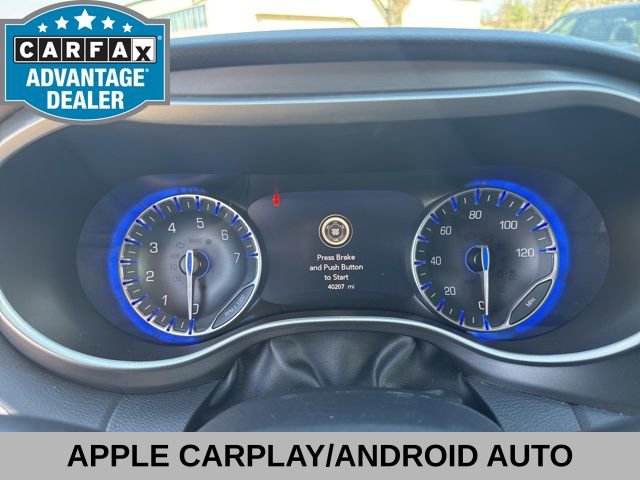 Used 2024 Chrysler Pacifica Touring-L FWD image 8