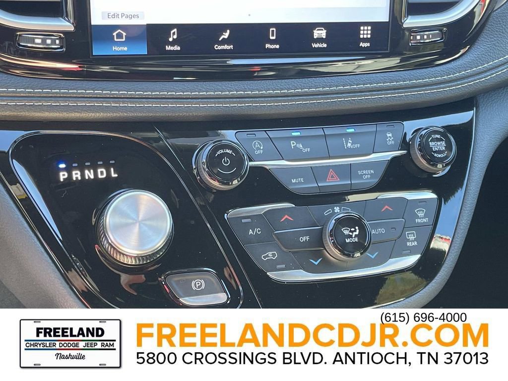 New 2026 Chrysler Pacifica Select image 26