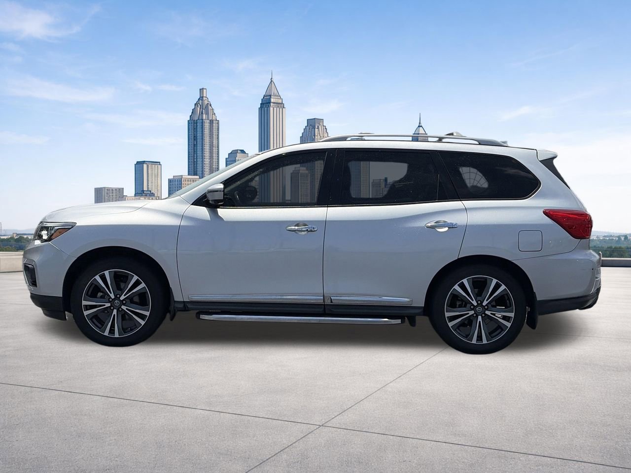 Used 2019 Nissan Pathfinder Platinum w/ Cargo Package FWD image 23