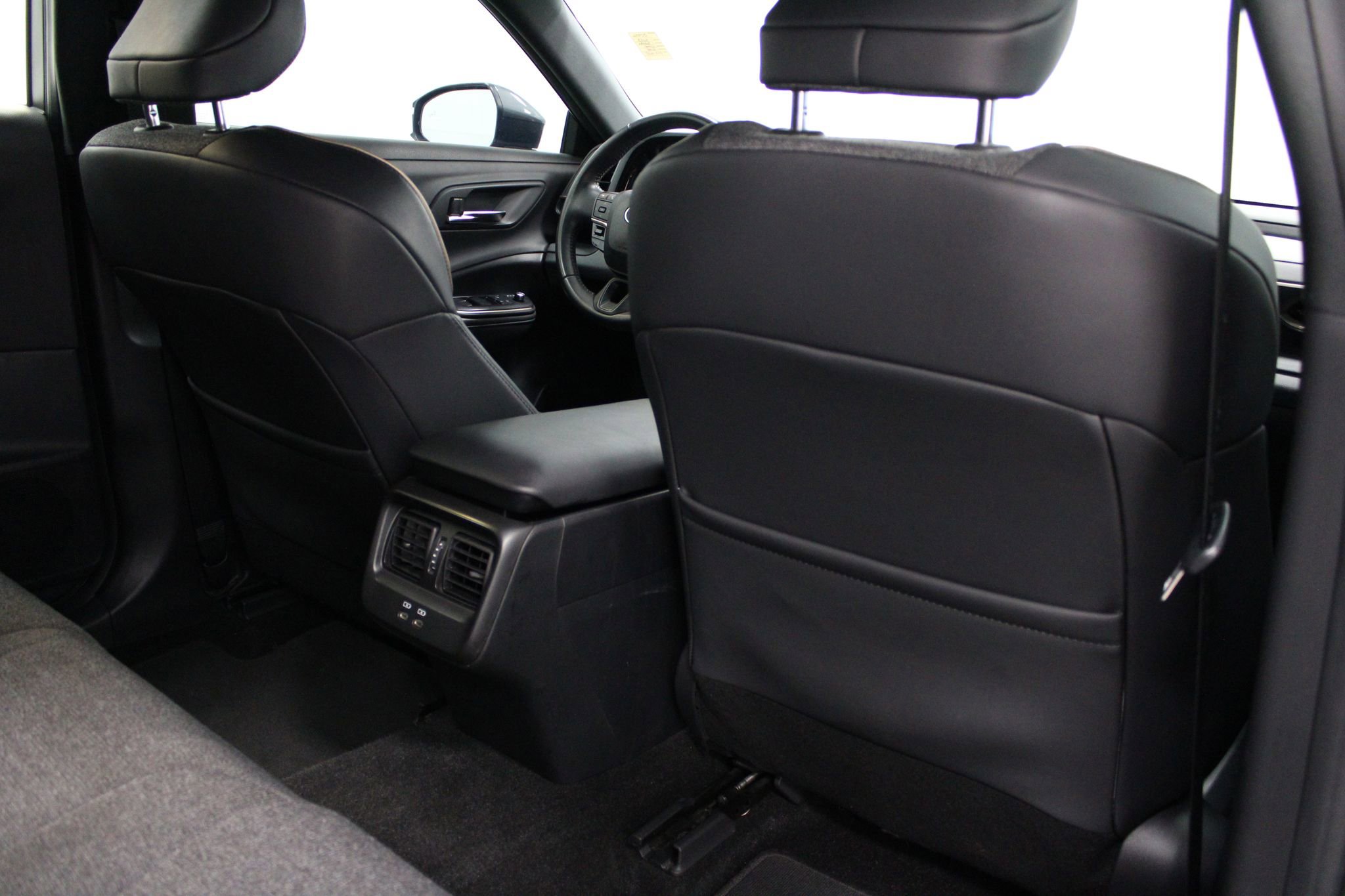 Used 2023 Toyota Crown AWD/4WD image 22