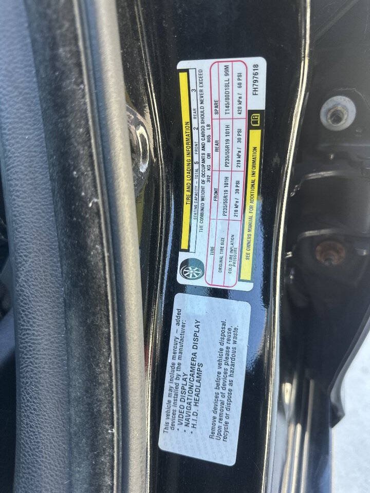 Used 2015 Chrysler 300 S w/ 300S Premium Group AWD/4WD image 40