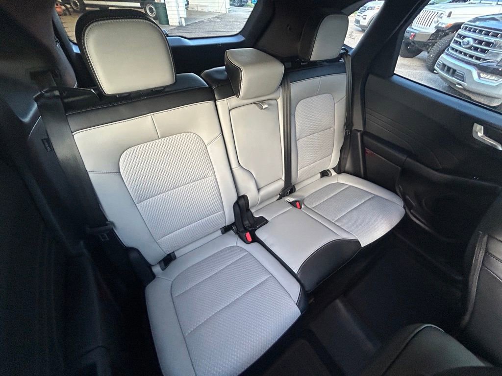 Certified 2024 Ford Escape SE FWD image 31