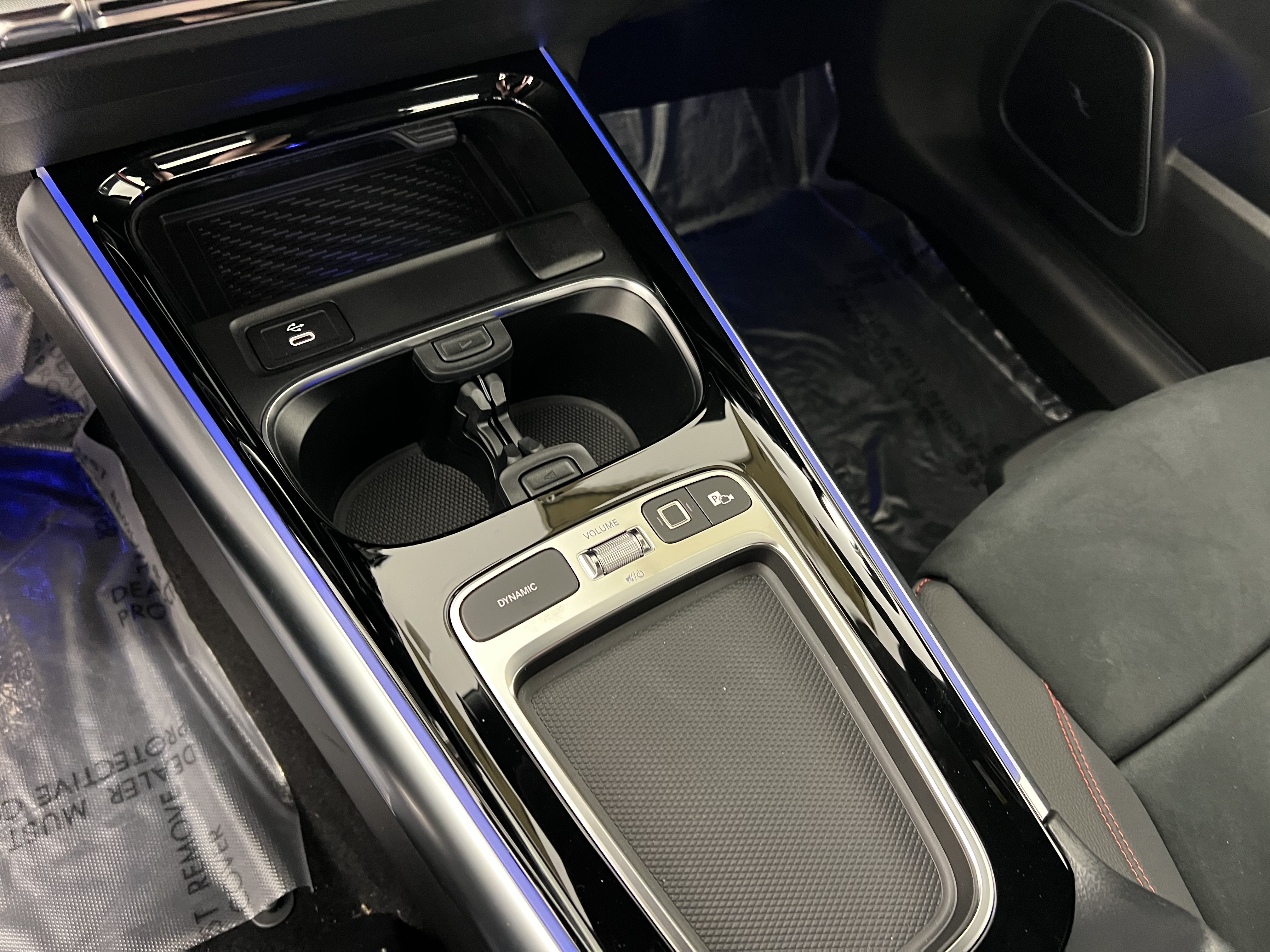 Used 2025 Mercedes-Benz GLA 35 AMG 4MATIC image 32