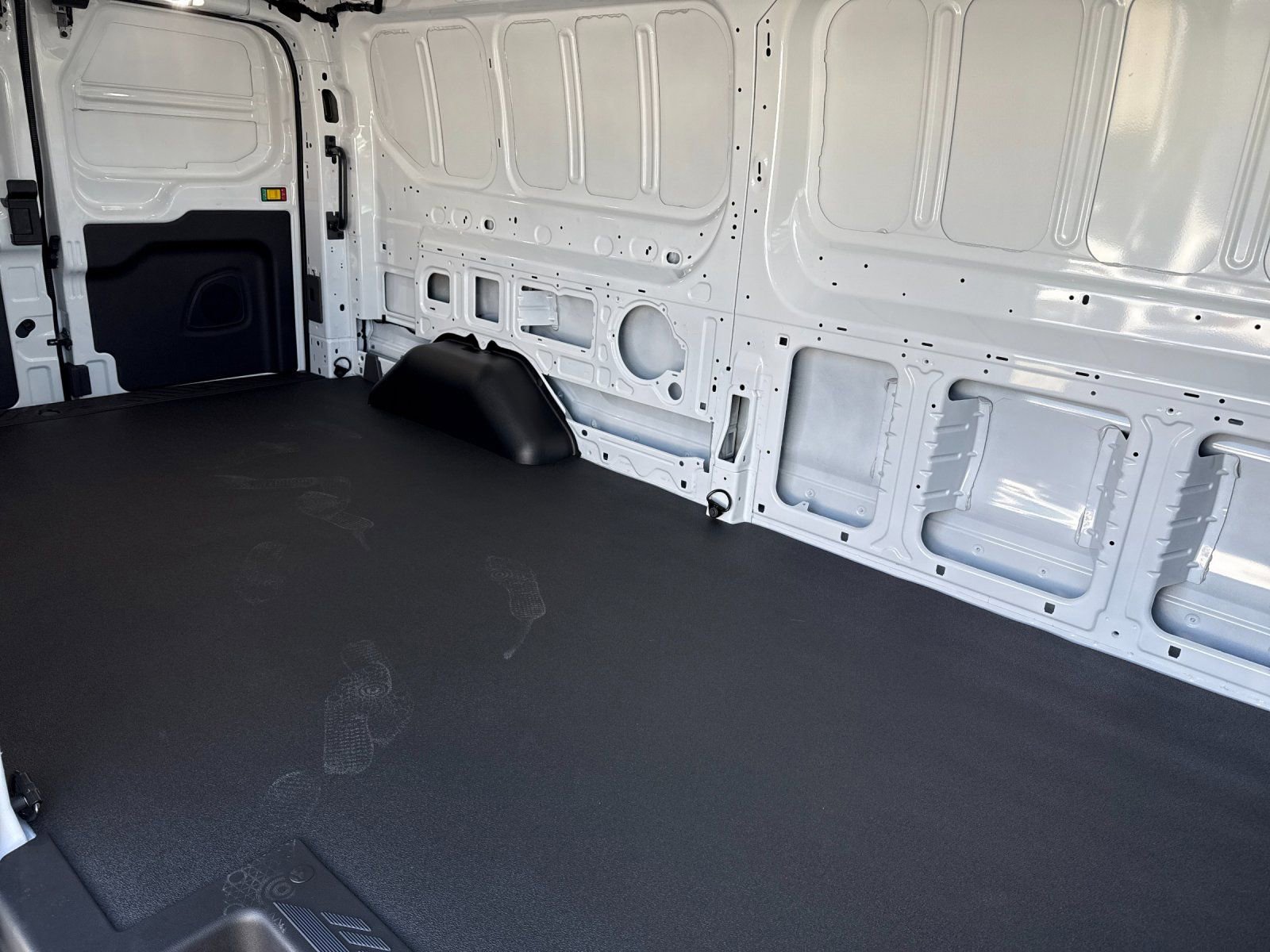 New 2025 Ford Transit 350 148 Low Roof AWD image 12