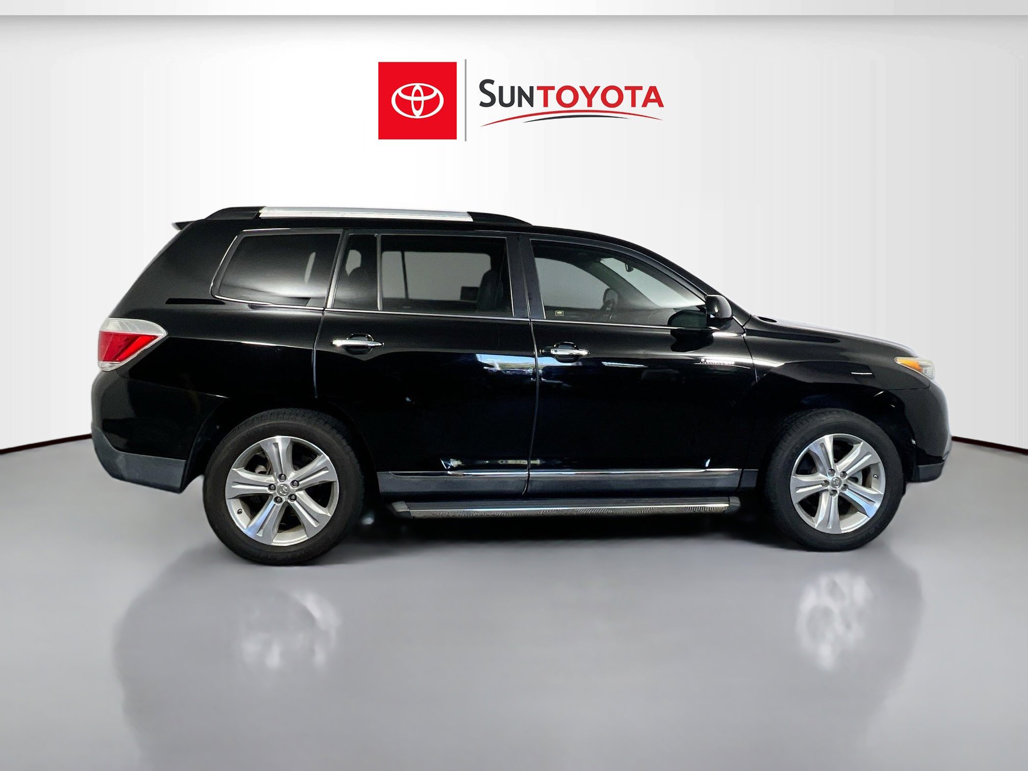 Used 2013 Toyota Highlander Limited image 2