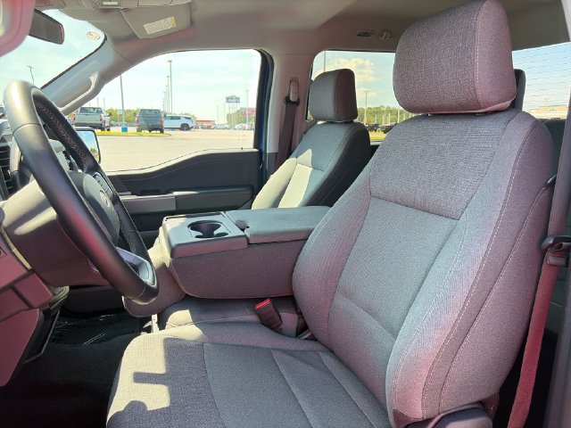 Used 2025 Ford F150 XLT w/ Equipment Group 301A Standard AWD/4WD image 17