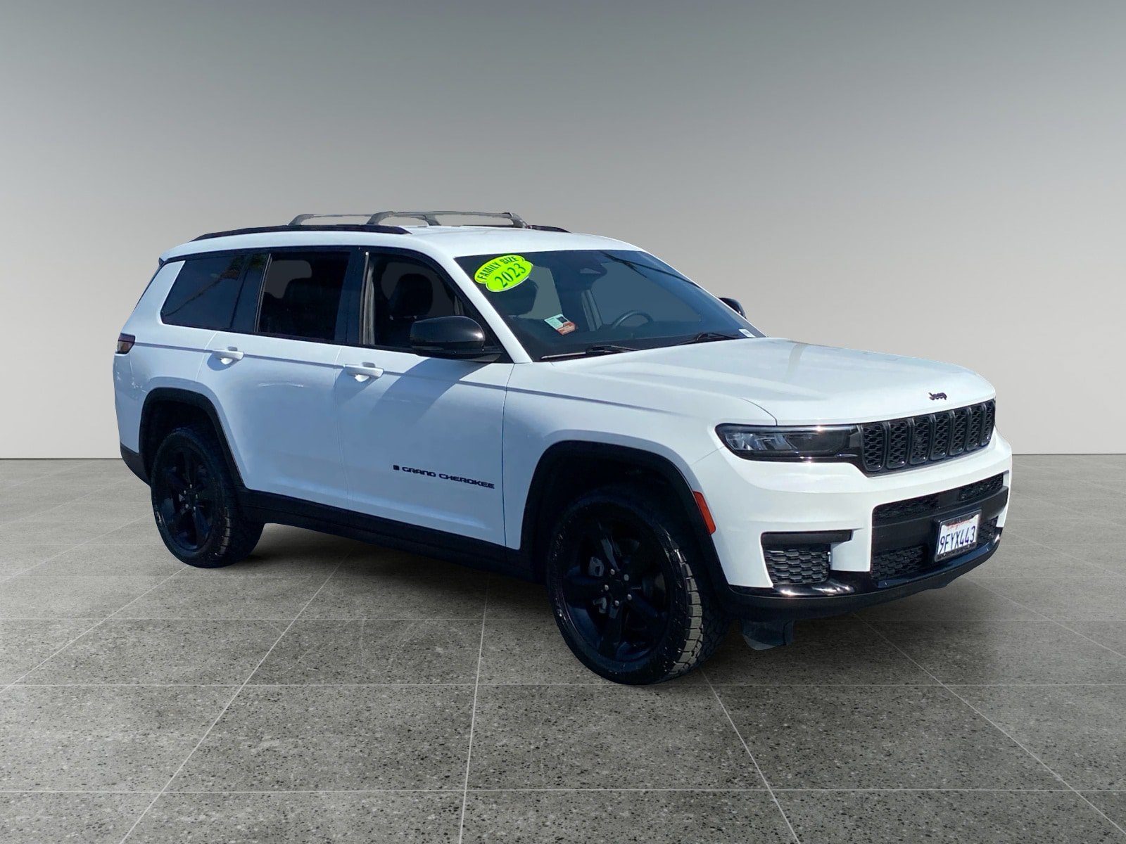 Used 2023 Jeep Grand Cherokee L Laredo AWD/4WD image 7