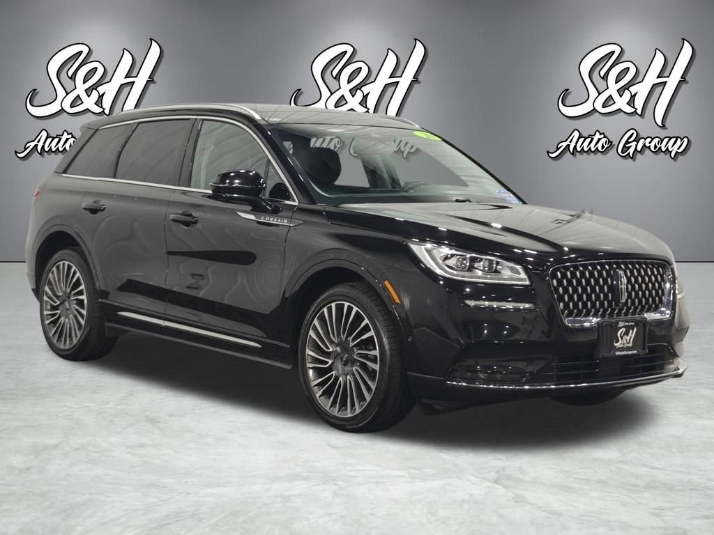 Used 2020 Lincoln Corsair Reserve w/ Equipment Group 201A AWD/4WD image 2