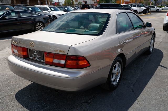 Used 1997 Lexus ES 330 image 14