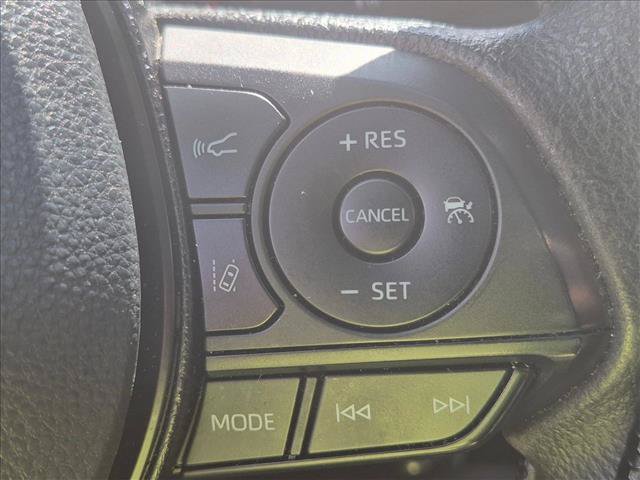 Used 2022 Toyota RAV4 LE FWD image 12