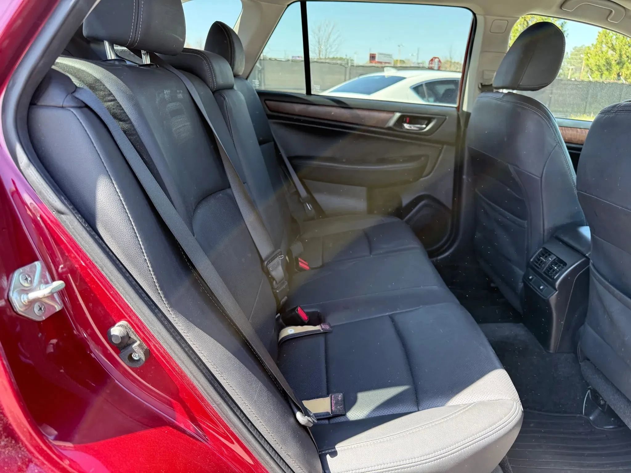 Used 2015 Subaru Outback 2.5i Limited image 20