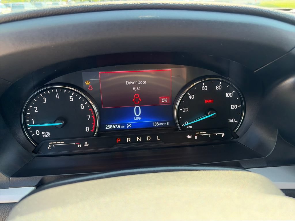 Used 2023 Ford Explorer XLT w/ Equipment Group 202A AWD/4WD image 17