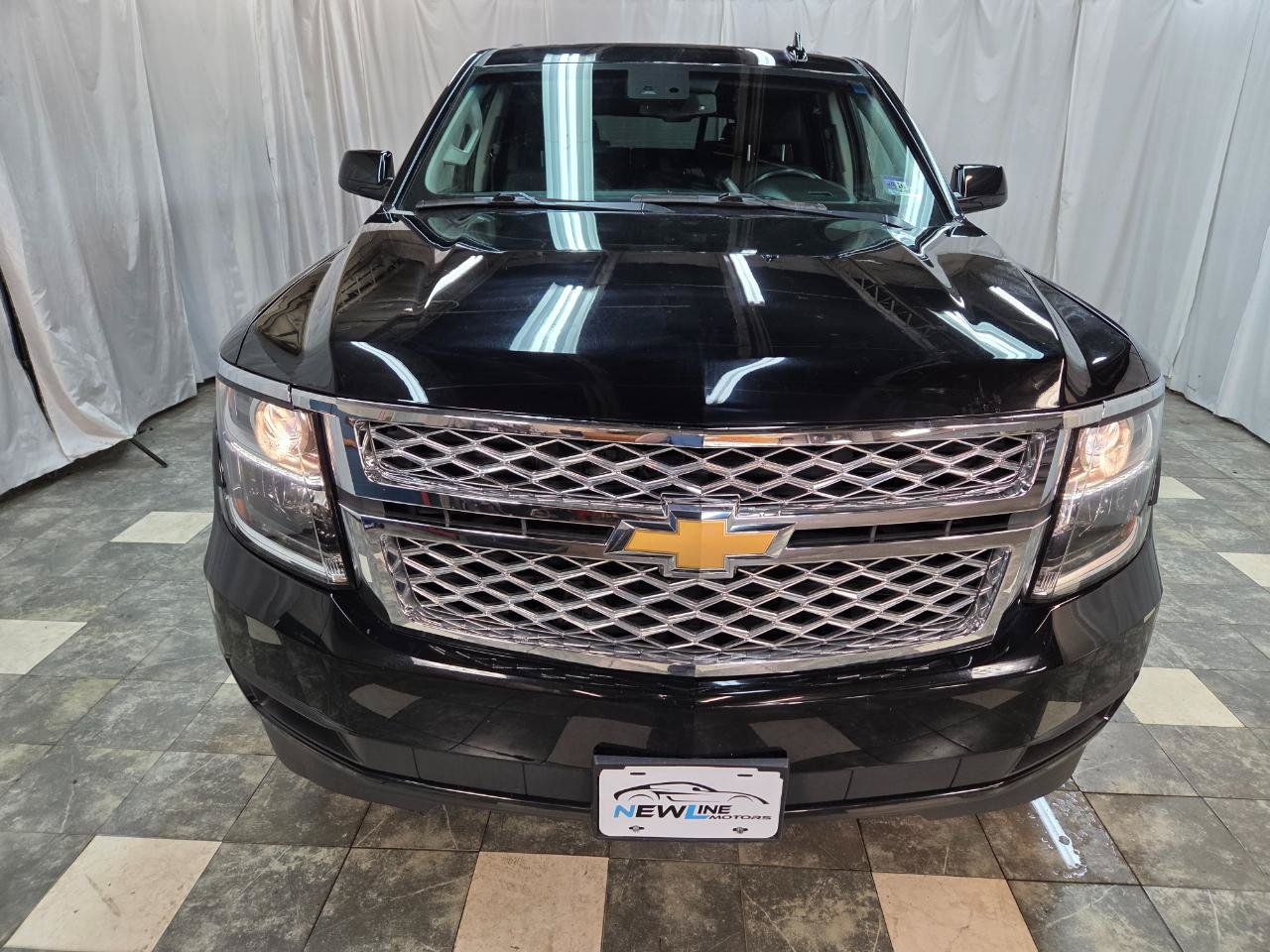 Used 2017 Chevrolet Tahoe LT AWD/4WD image 3