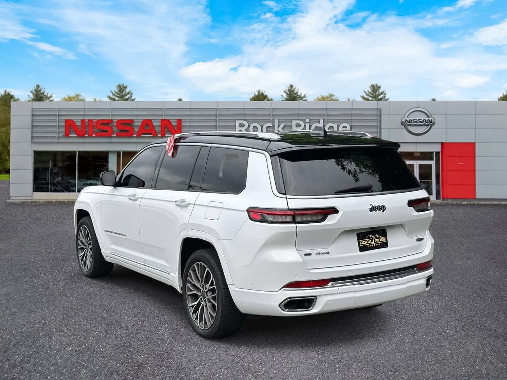 Used 2023 Jeep Grand Cherokee L Summit AWD/4WD image 4