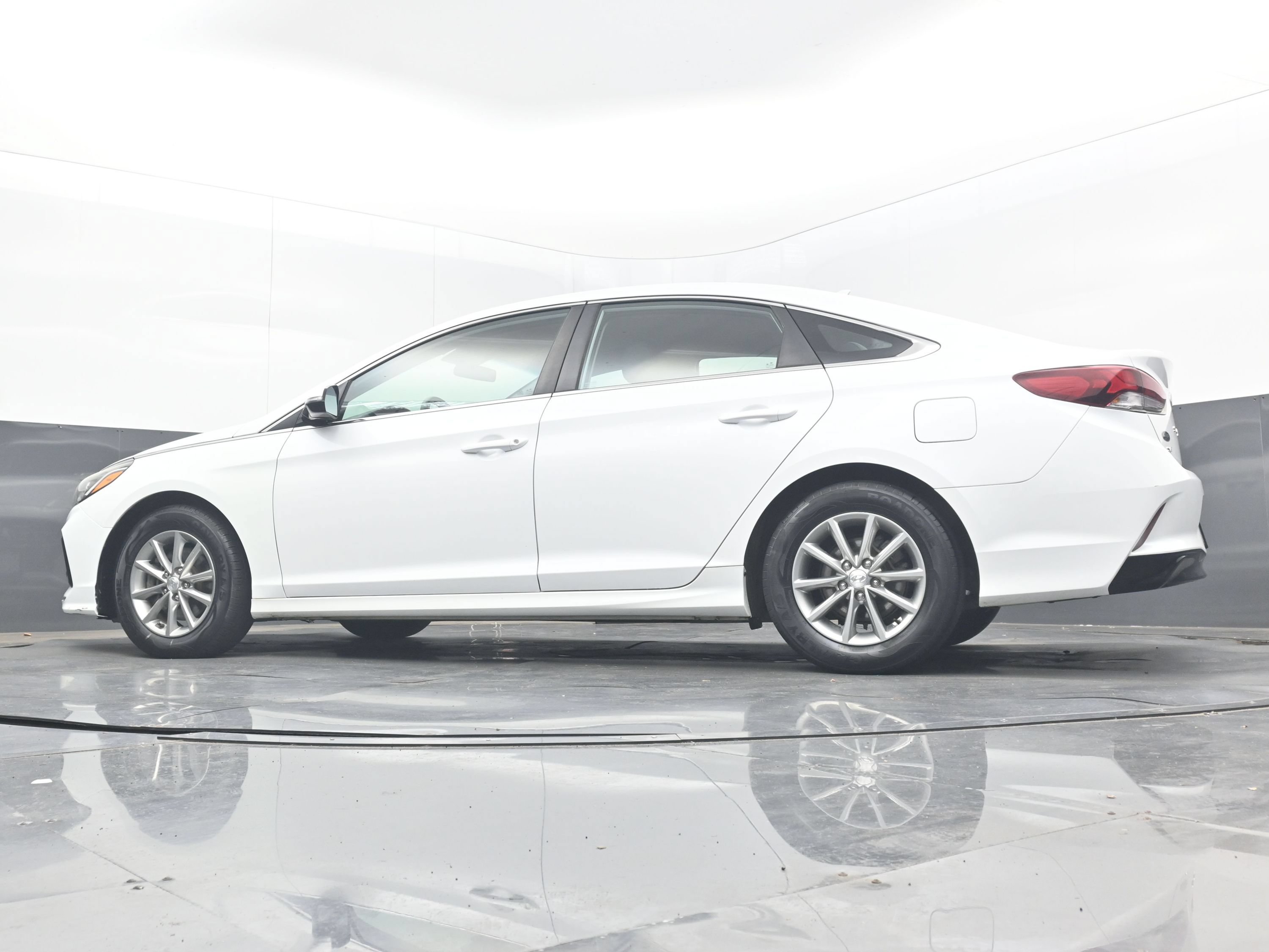 Used 2019 Hyundai Sonata SE FWD image 24
