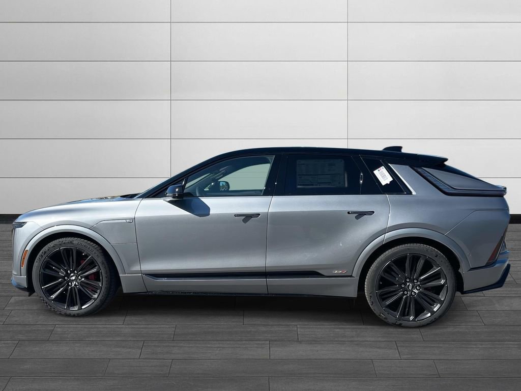 New 2026 Cadillac Lyriq V image 2