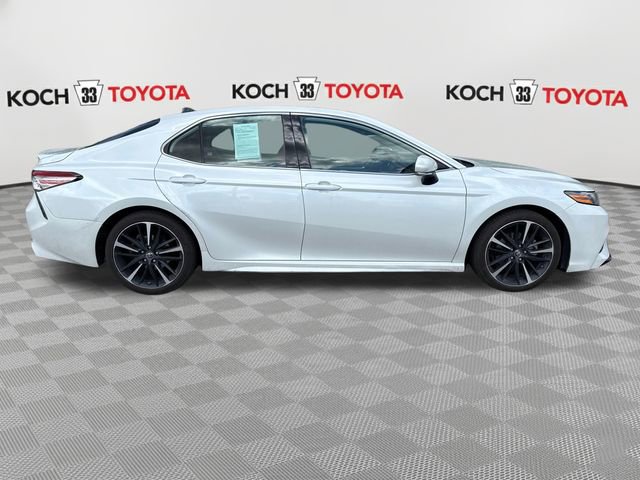 Used 2019 Toyota Camry XSE FWD image 9