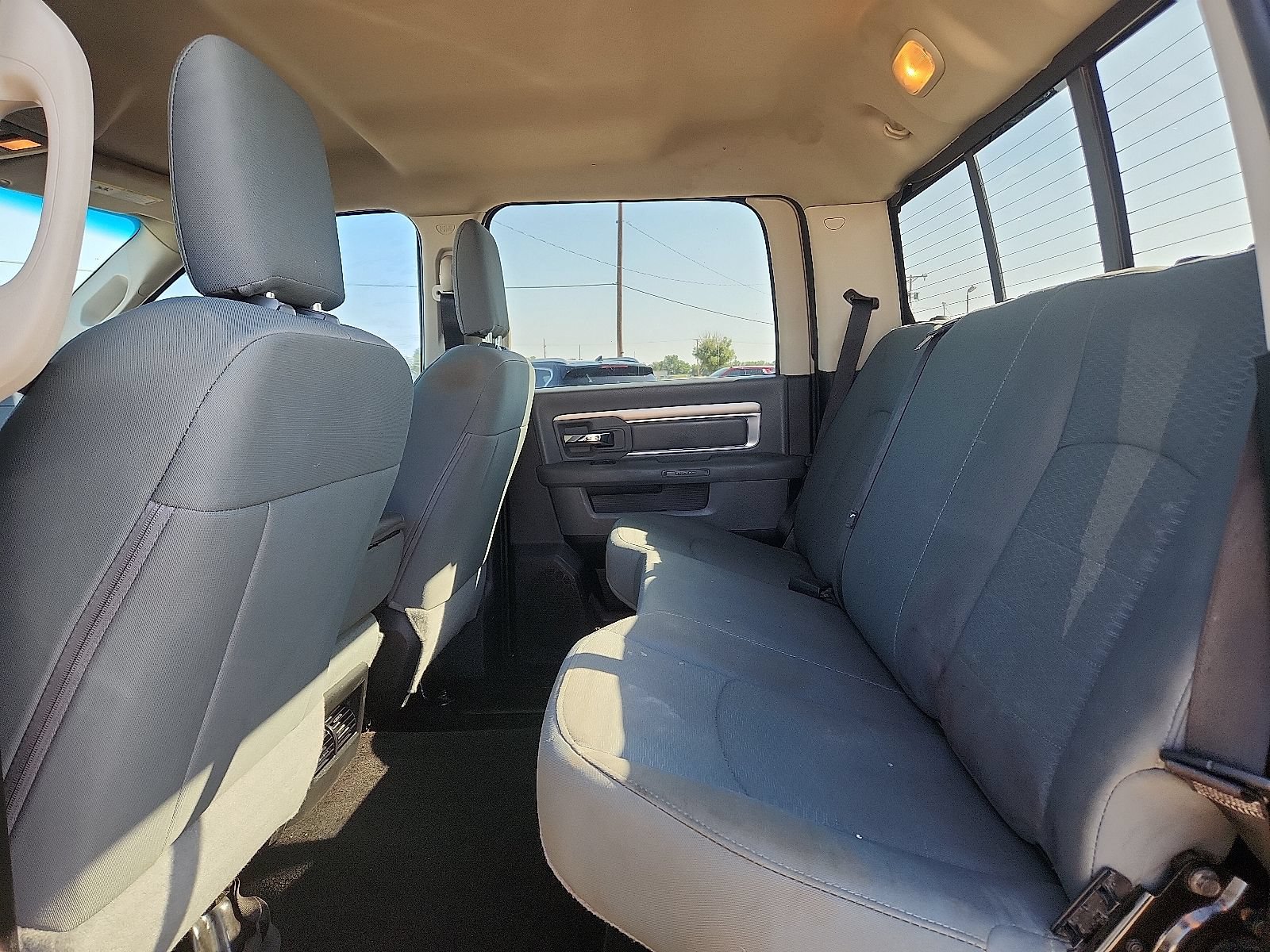 Used 2014 RAM 3500 SLT AWD/4WD image 9
