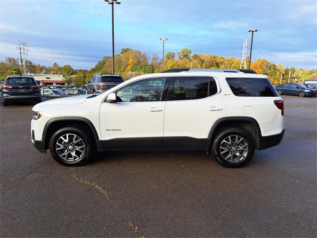 Used 2023 GMC Acadia SLT image 2