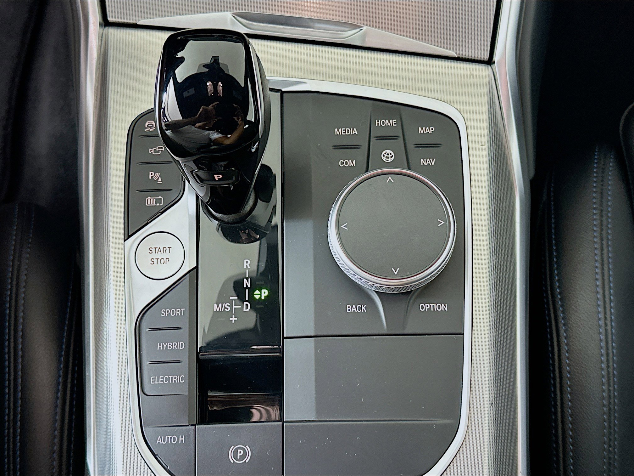 Used 2021 BMW 330e w/ Executive Package RWD image 25