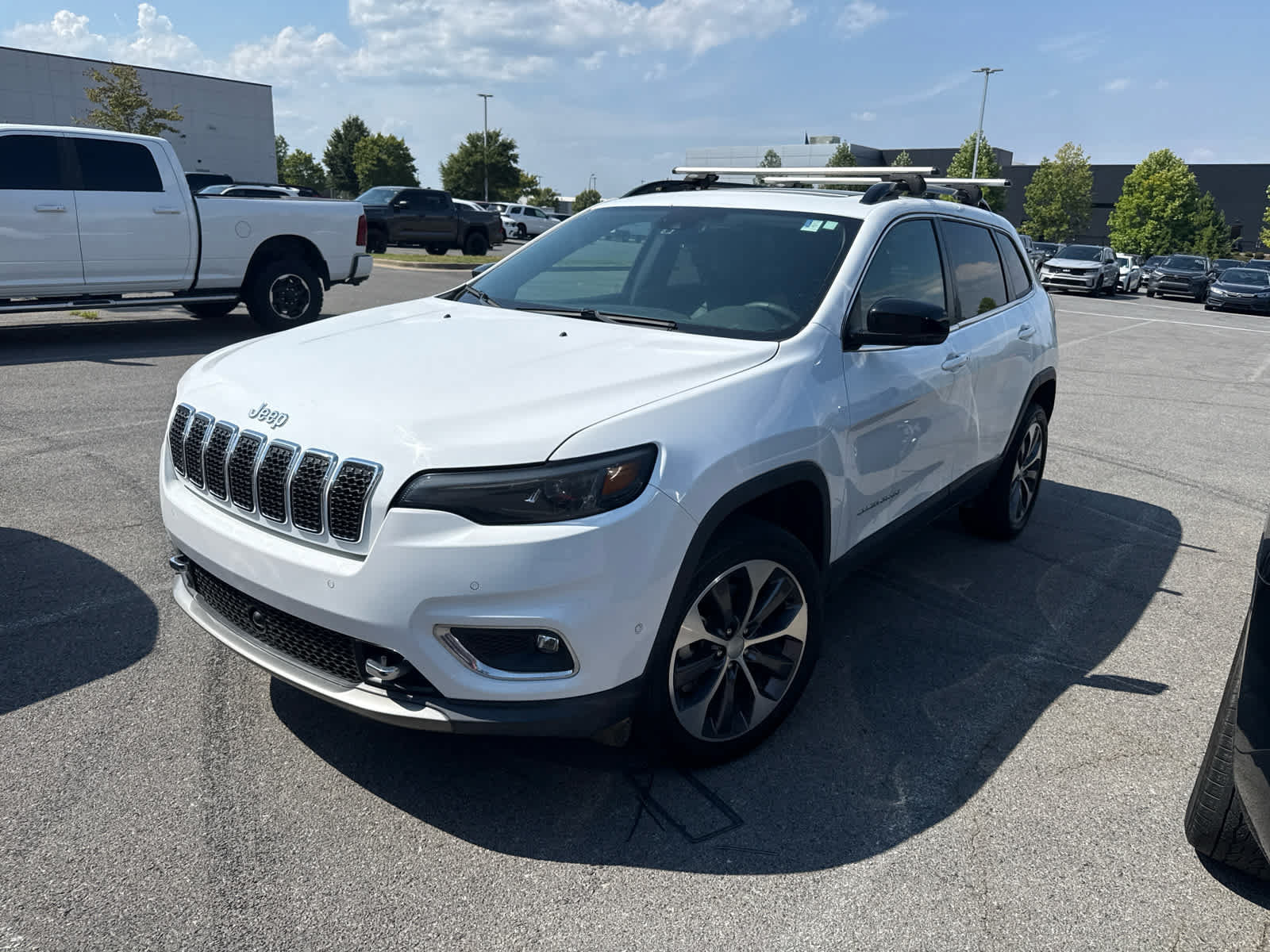 Used 2022 Jeep Cherokee Limited w/ Elite Package AWD/4WD image 1