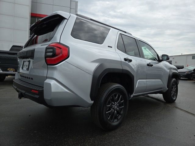 Used 2025 Toyota 4Runner SR5 AWD/4WD image 6