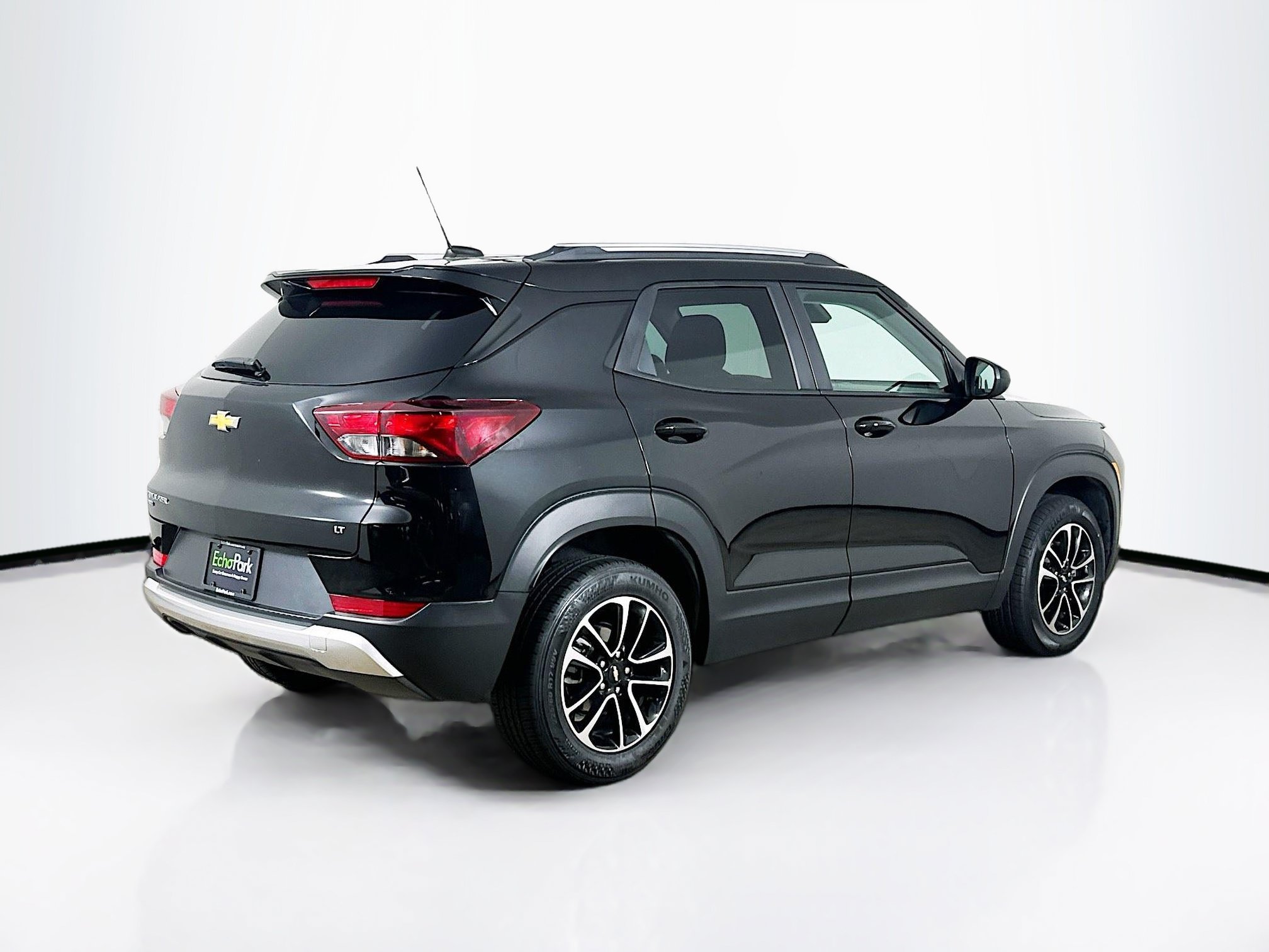 Used 2024 Chevrolet TrailBlazer LT AWD/4WD image 9