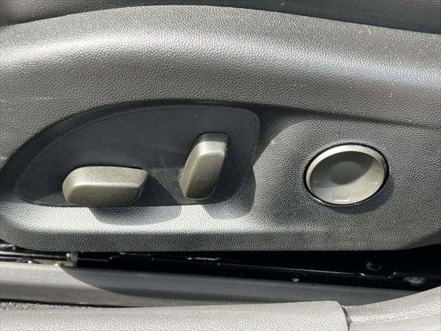 Used 2025 Cadillac CT4 Premium Luxury image 21