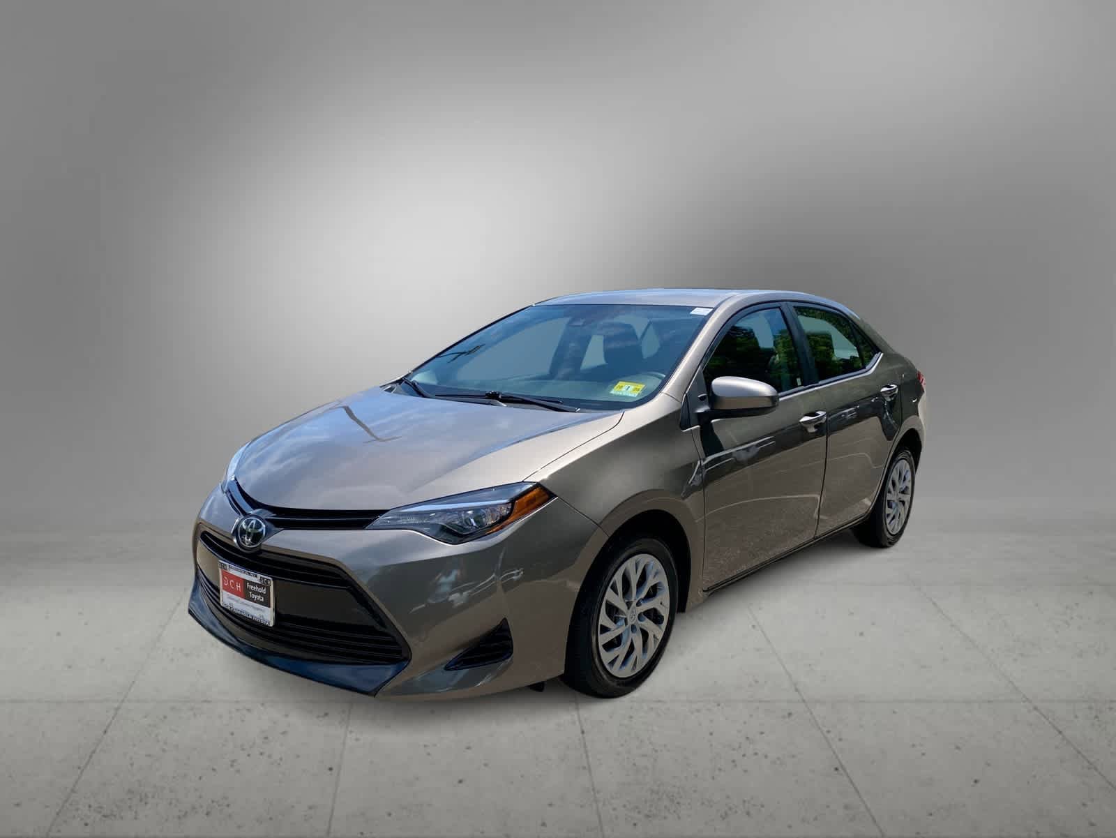 Used 2017 Toyota Corolla LE FWD video 1