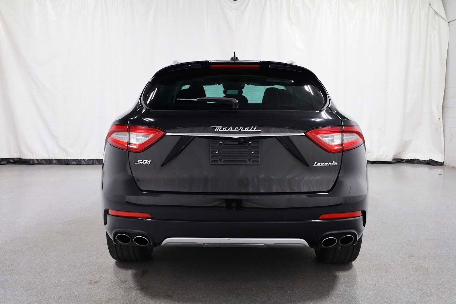 Used 2017 Maserati Levante S image 7