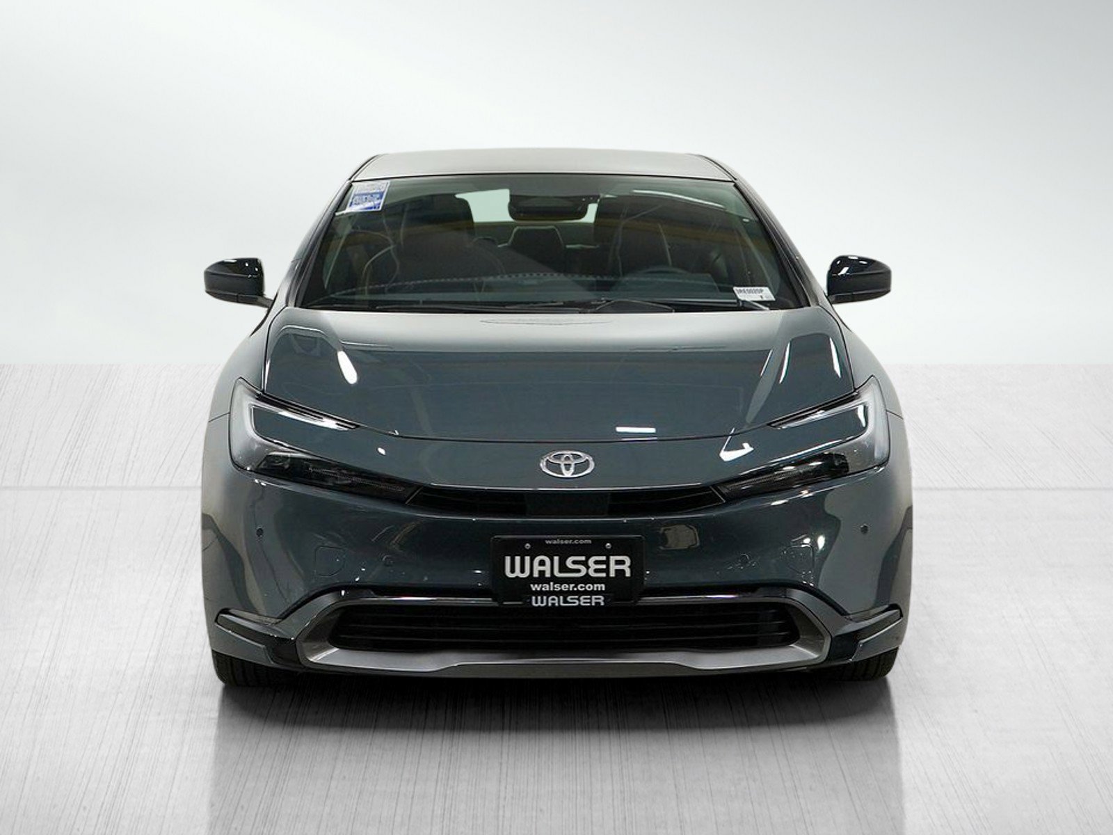 Used 2024 Toyota Prius XLE image 8