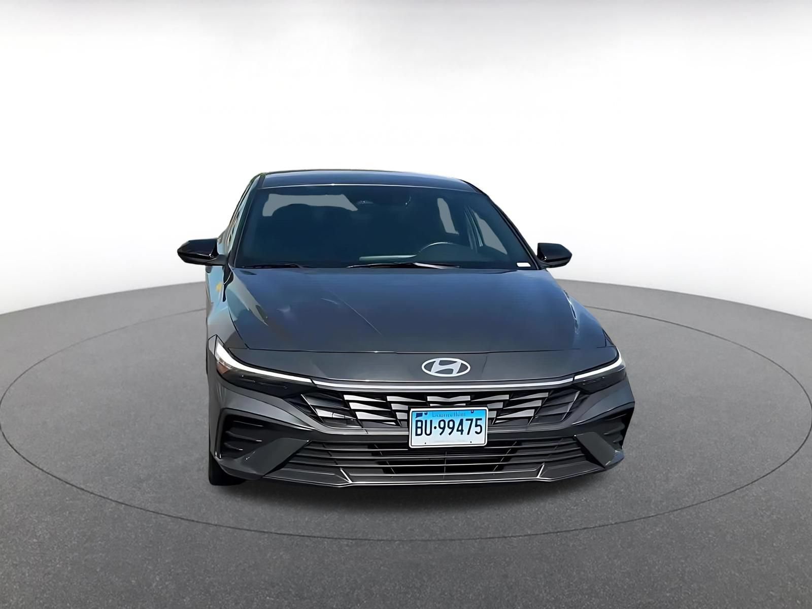 Used 2026 Hyundai Elantra Sport FWD image 4