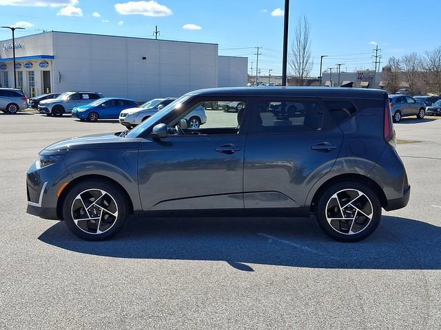 Used 2024 Kia Soul EX image 7