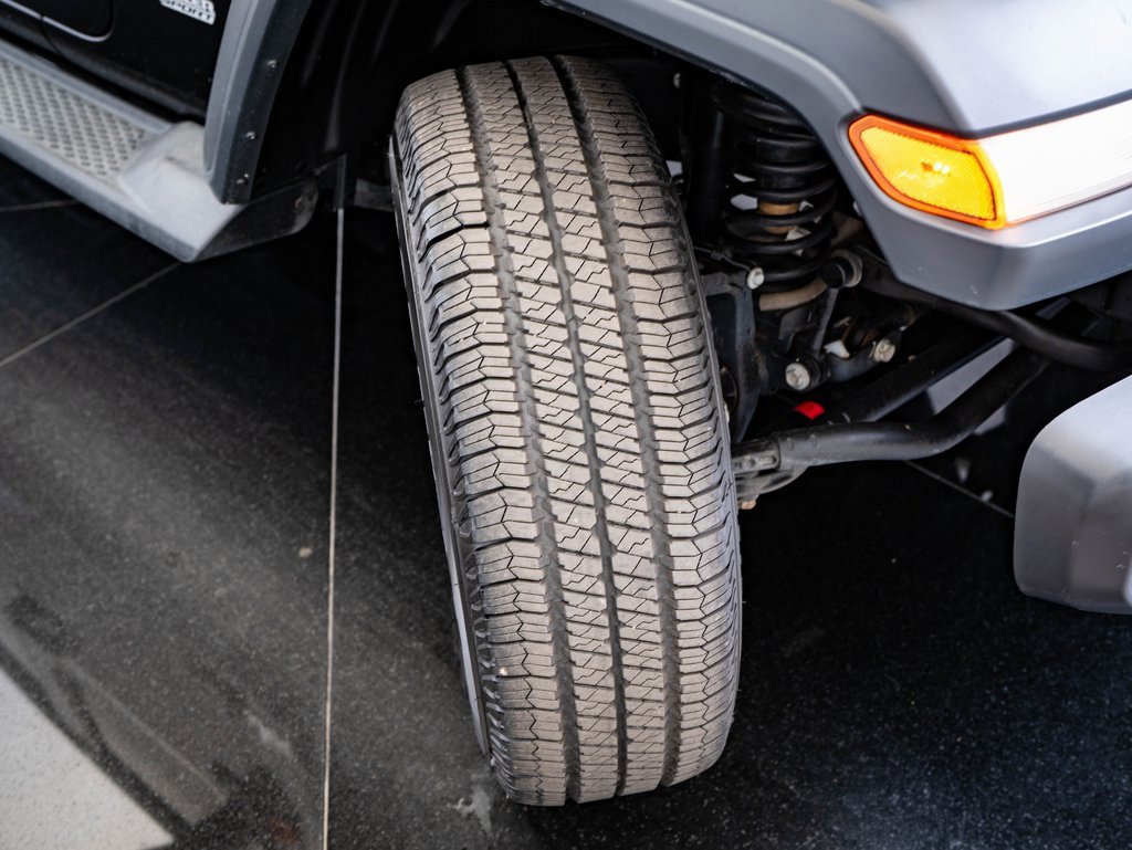 Used 2019 Jeep Wrangler Sport S image 41