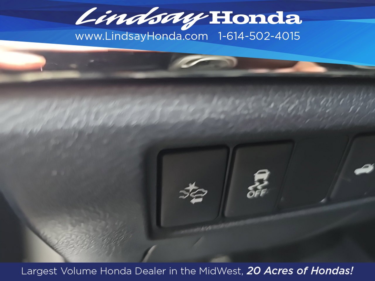 Used 2017 Toyota Avalon XLE image 17