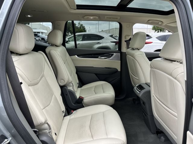 Used 2023 Cadillac XT6 Premium Luxury AWD/4WD image 30