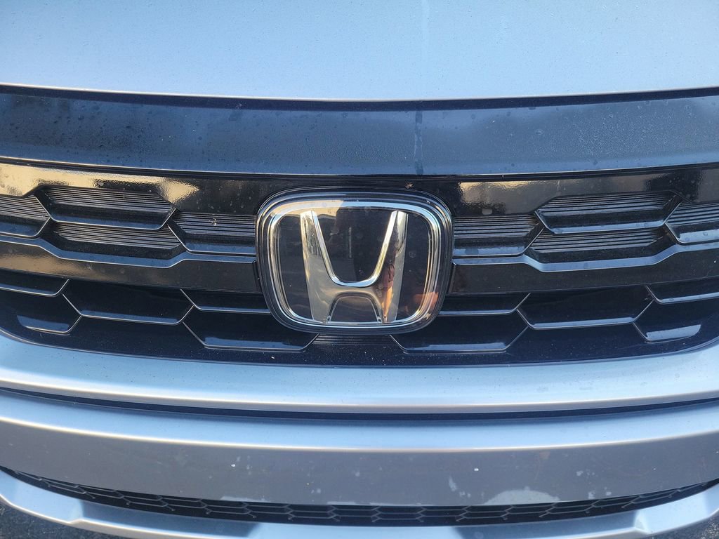 Used 2026 Honda Odyssey Touring image 7