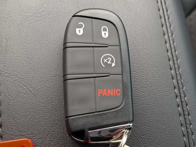 New 2026 Jeep Compass Latitude AWD/4WD image 25